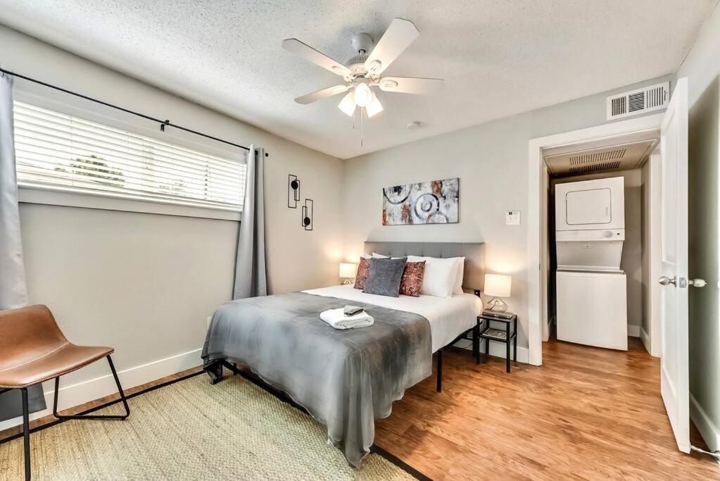 Ferienwohnung Hello Gorgeous Flat Near Downtown! Dallas Exterior foto